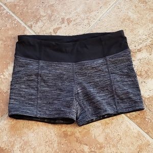 Lululemon running short